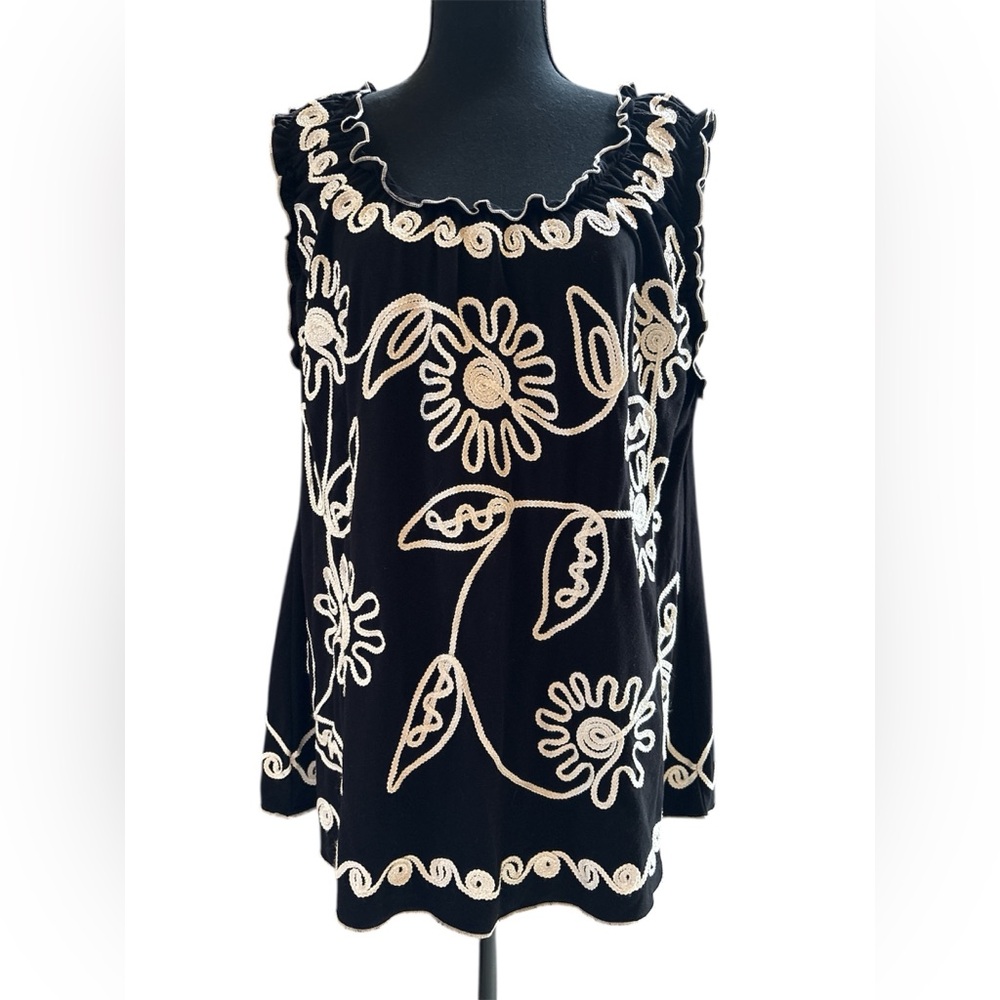 Lauren Michelle Woman Sleeveless Black Top White Embroidery Sz 1X EUC